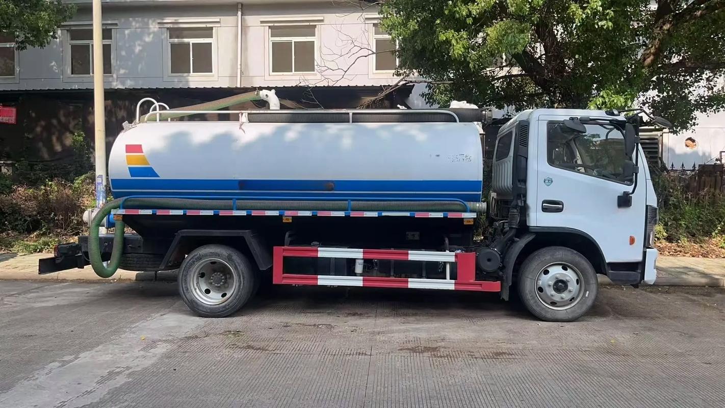 9成新8方二手吸糞車/吸污車轉讓 精品車況，機會難得